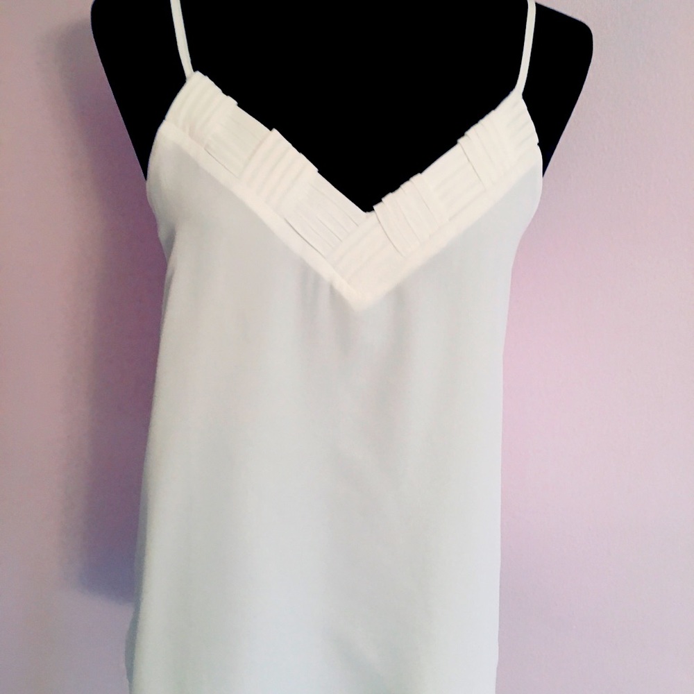 Ivory top. Size : M. Like new